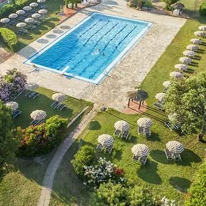 Fabricia Hotel